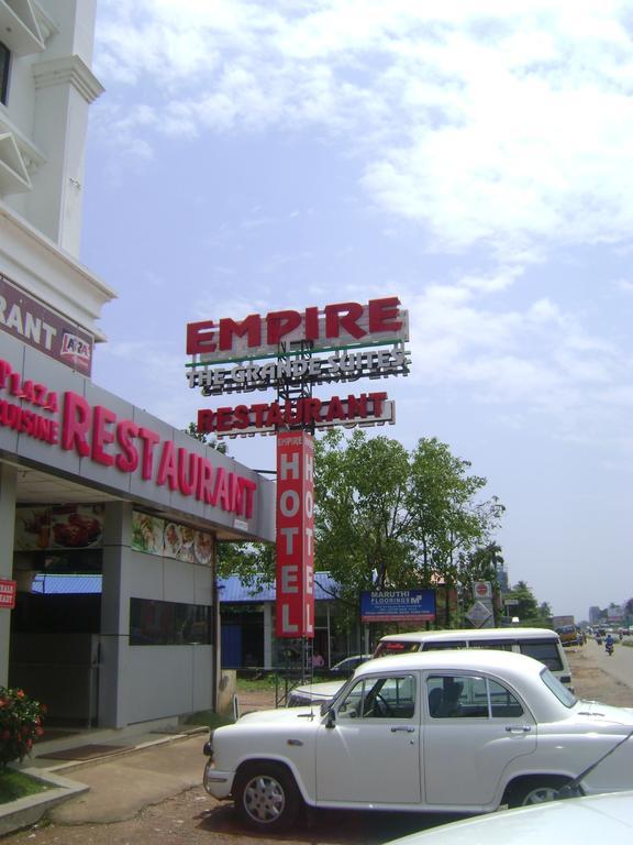 Kochi Empire The Grande Suites מראה חיצוני תמונה